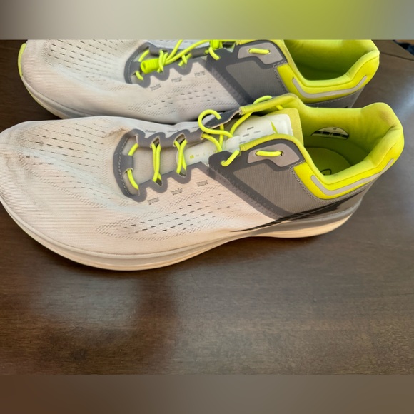 Altra Vanish Tempo. Mens 14. White/Lime - Picture 7 of 9